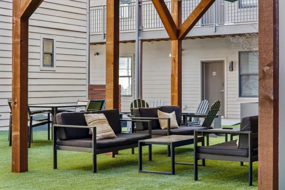 Cozysuites Music Row Stunning 2Br -Free Parking 05 Νάσβιλ Εξωτερικό φωτογραφία